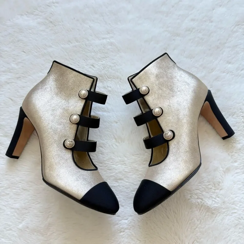 NEW!! Chanel 2018 Gold Toe Leather Pearl Button Boots Heels 38 EU Retail 1400$